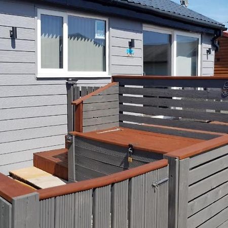 Luxury 2-Bed Modern Chalet In Bridlington Exterior photo
